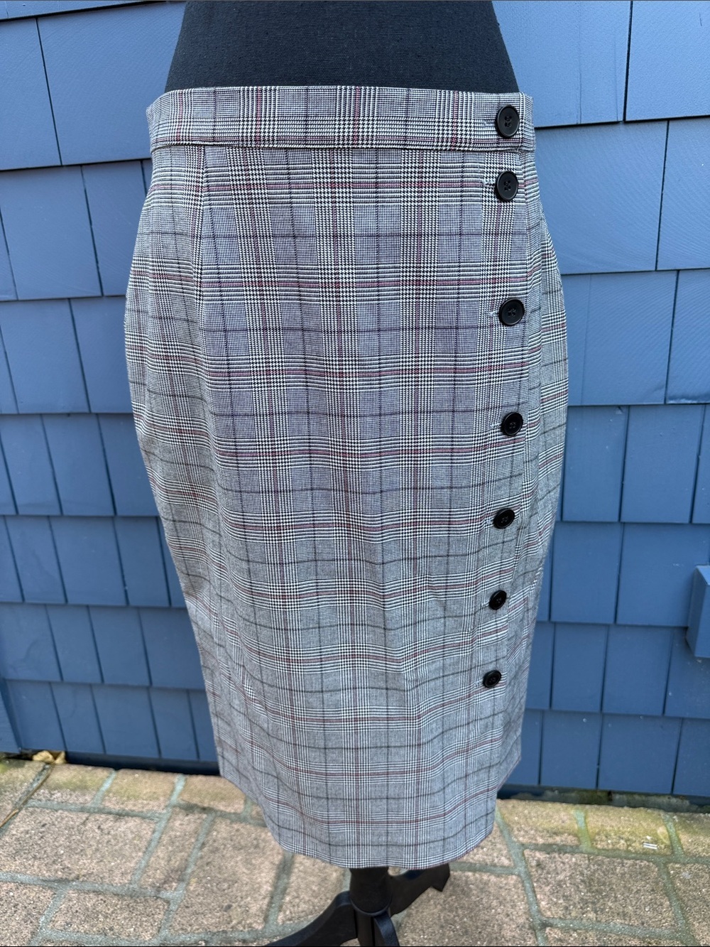 H&M Plaid Button-Accent Pencil Skirt in Gray 12 slim sexy pinup